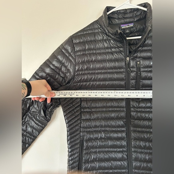 NWOT Patagonia Ultralight Down Hoodie Jacket - Women's - Picture 5 of 7